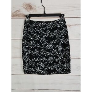 Vintage 90s TR Bentley Black Ditsy Floral Mini Skirt | Size 4 / XS